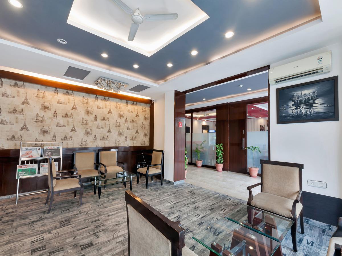 Oyo 9841 The Vivir 1 Hotel Noida Exterior foto
