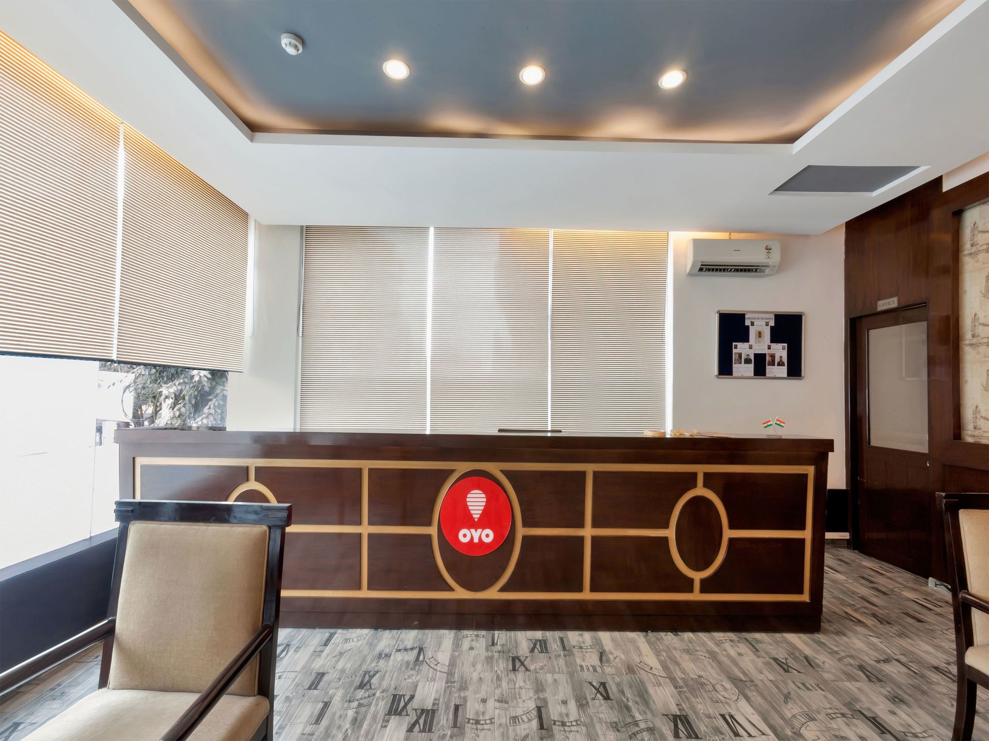 Oyo 9841 The Vivir 1 Hotel Noida Exterior foto